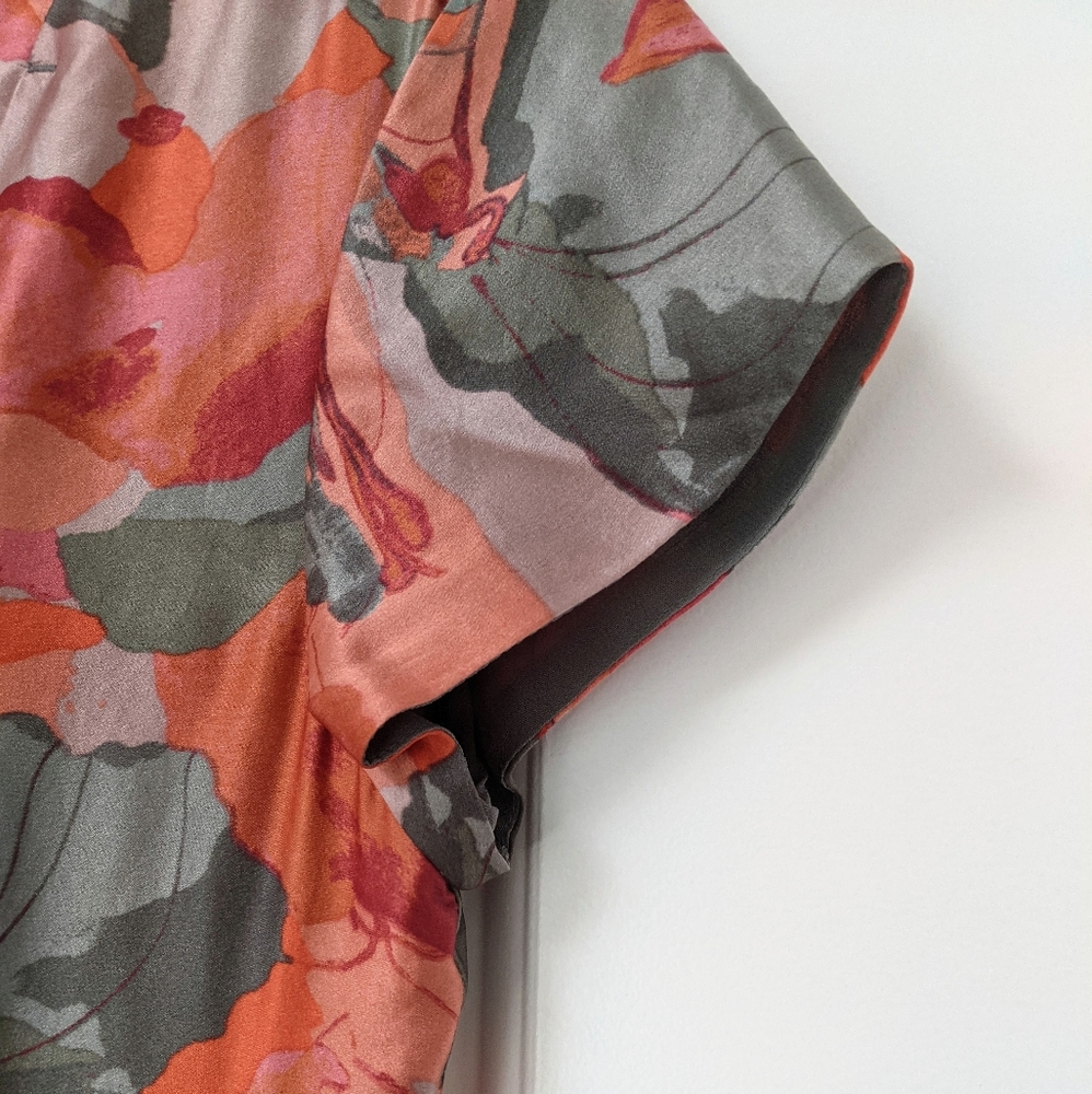 BANANA REPUBLIC Beautiful 100% Silk Dress - Picture 9 of 14